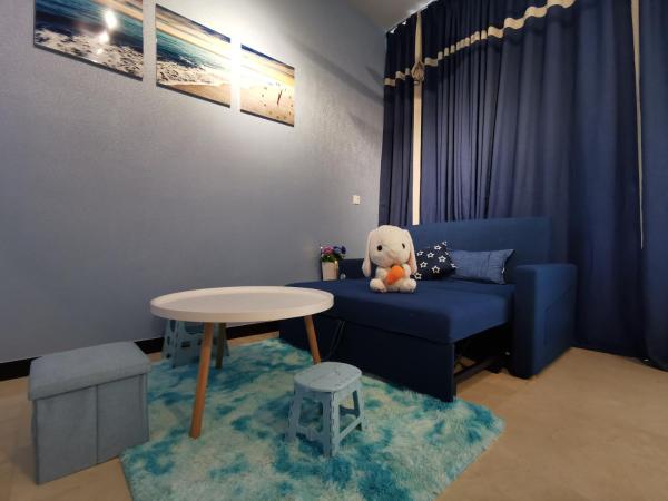 Attic Home Melaka Silverscape Residence & Jonker : photo 8 de la chambre superior queen studio (private bathtub and city view)