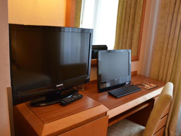 Hotel Mia Cara & Spa : photo 4 de la chambre petite chambre double ou lits jumeaux