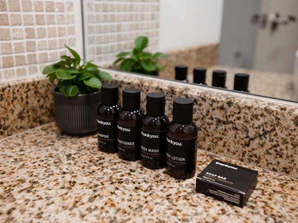 The Terrace Hotel Adelaide : photo 1 de la chambre chambre lit king-size exécutive