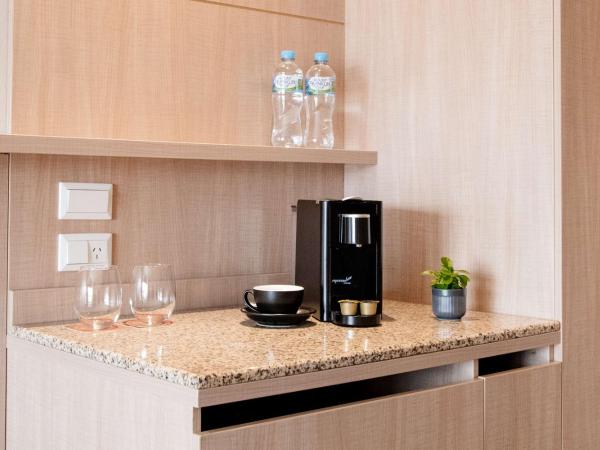 The Terrace Hotel Adelaide : photo 2 de la chambre chambre lit king-size exécutive