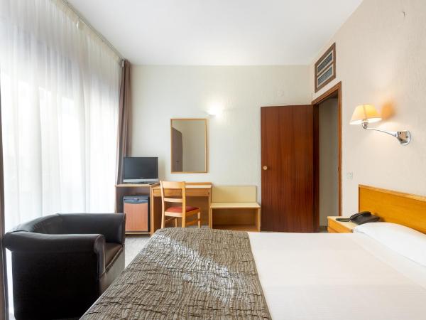 Hotel Leuka : photo 3 de la chambre chambre double