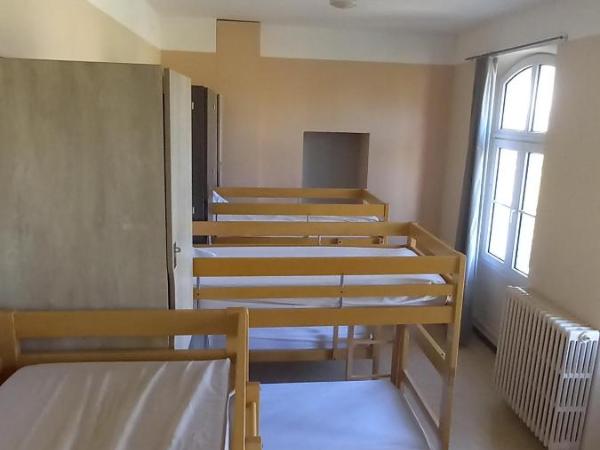 Auberge de Jeunesse HI Marseille Bois-Luzy : photo 3 de la chambre lit dans dortoir pour hommes de 6 lits