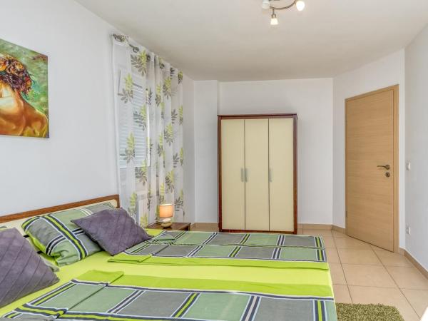 Apartments Kardumovic : photo 2 de la chambre appartement avec balcon