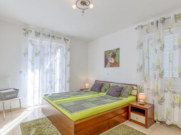 Apartments Kardumovic : photo 9 de la chambre appartement avec balcon