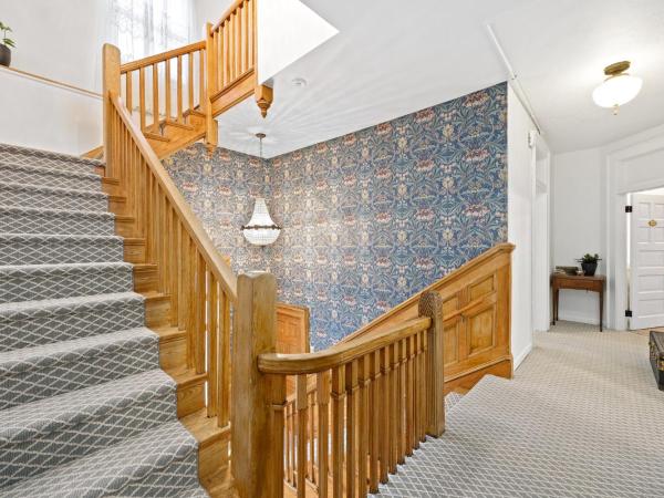 Flora House Denver : photo 10 de la chambre chambre lit queen-size - vue sur jardin