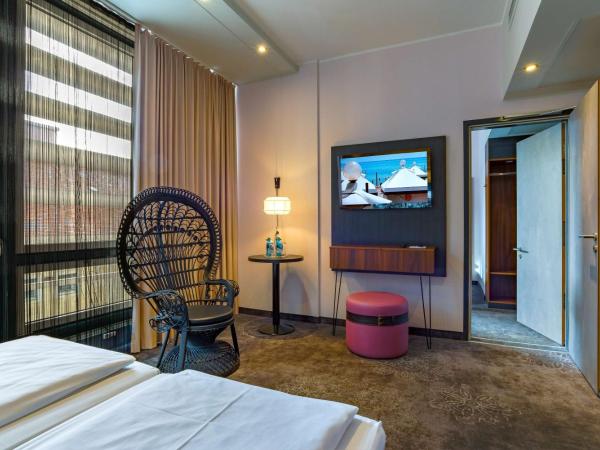 elaya hotel munich city : photo 6 de la chambre hébergement 2 chambres doubles adjacentes (non communicantes)