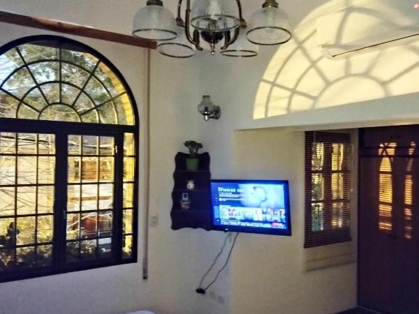 SOLES Hostel Boutique : photo 5 de la chambre chambre familiale avec salle de bains privative