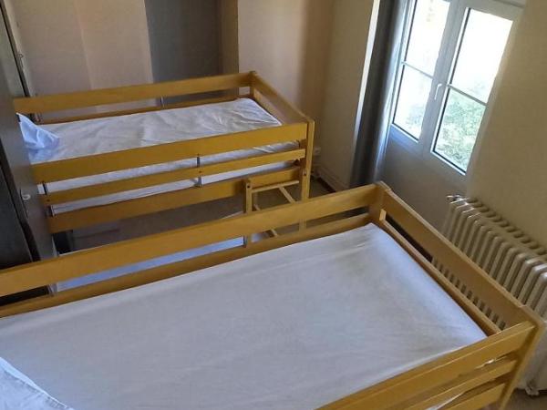 Auberge de Jeunesse HI Marseille Bois-Luzy : photo 3 de la chambre lit dans dortoir pour femmes de 6 lits