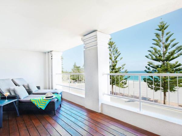 Cottesloe Beach Hotel : photo 5 de la chambre chambre lit queen-size - vue sur océan