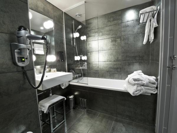 Clarion Collection Hotel Folketeateret : photo 7 de la chambre chambre double de luxe avec dîner