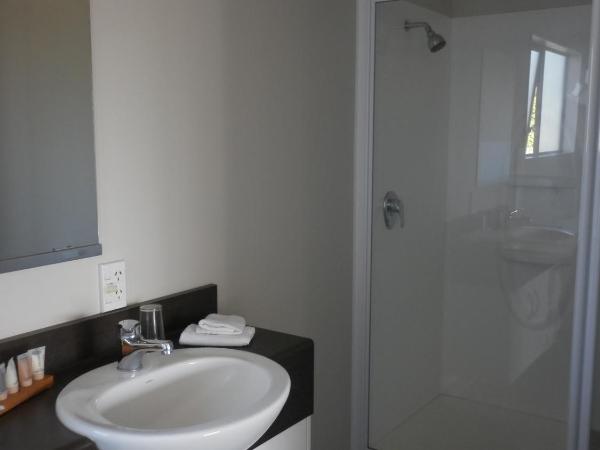 Executive On Fenton : photo 5 de la chambre studio avec baignoire spa