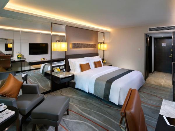 InterContinental Grand Stanford Hong Kong, an IHG Hotel : photo 2 de la chambre chambre lit king-size classique avec vue sur la ville