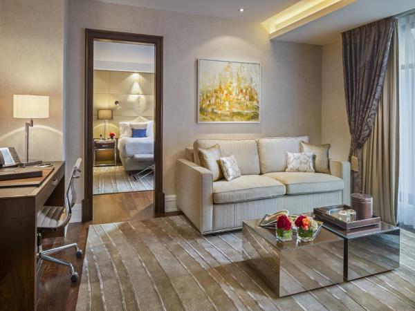 Breidenbacher Hof, Best Grandhotel 2024 - Die 101 Besten : photo 3 de la chambre suite duché