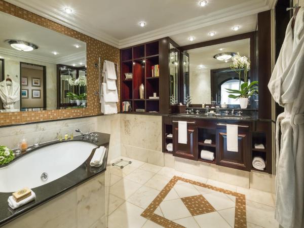 Breidenbacher Hof, Best Grandhotel 2024 - Die 101 Besten : photo 4 de la chambre suite duché