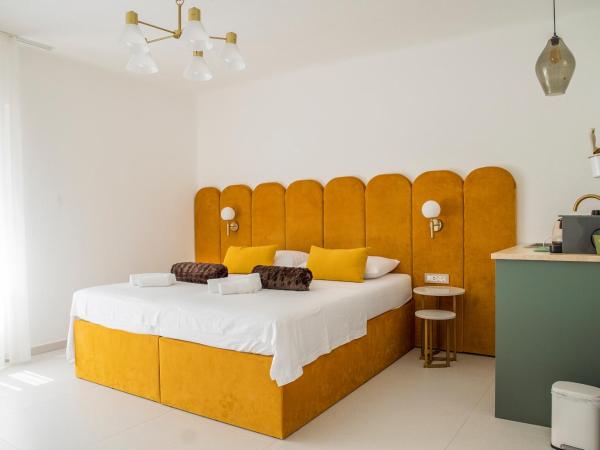Style rooms Split : photo 2 de la chambre chambre double ou lits jumeaux avec lit d'appoint