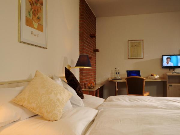 Air Hotel Wartburg : photo 2 de la chambre chambre lits jumeaux