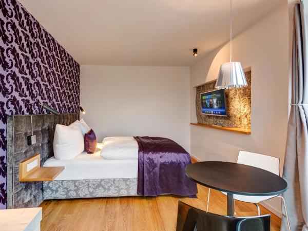 Hotel im Bunker : photo 10 de la chambre appartement