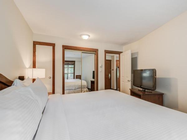 Blackcomb Springs Suites by CLIQUE : photo 4 de la chambre suite 1 chambre avec cuisine complète