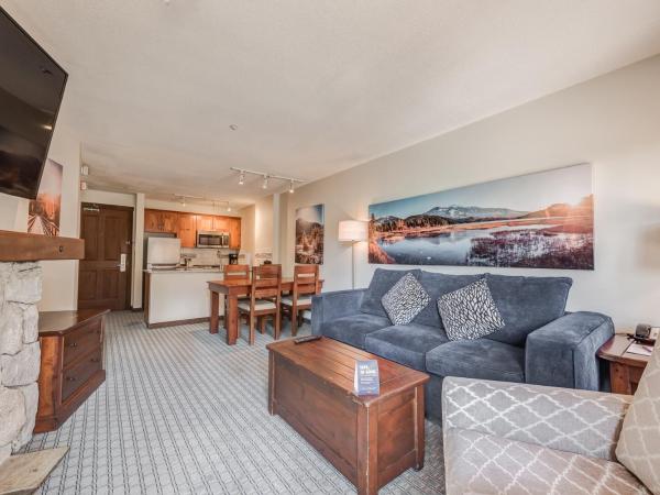 Blackcomb Springs Suites by CLIQUE : photo 6 de la chambre suite 1 chambre avec cuisine entièrement Équipée - côté piste