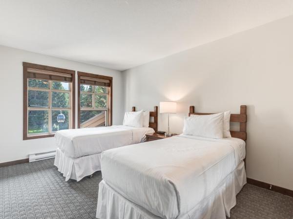 Blackcomb Springs Suites by CLIQUE : photo 6 de la chambre suite 2 chambres avec cuisine entièrement Équipée - côté piste