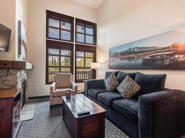 Blackcomb Springs Suites by CLIQUE : photo 3 de la chambre studio deluxe avec cuisine entièrement Équipée