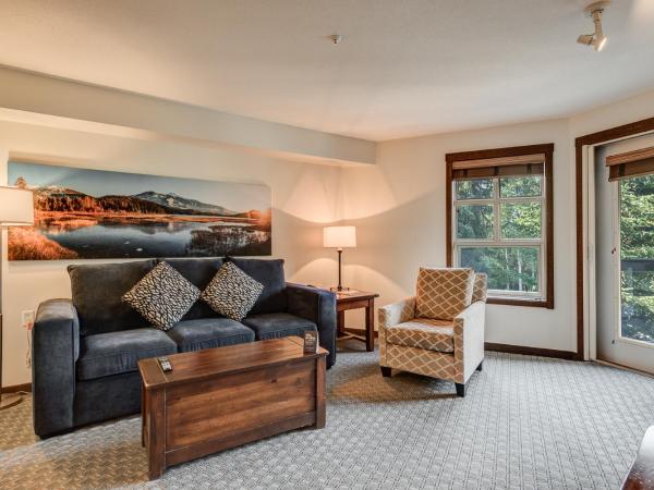 Blackcomb Springs Suites by CLIQUE : photo 4 de la chambre suite 1 chambre lit queen-size avec cuisine entièrement Équipée - accessible aux personnes à mobilité réduite