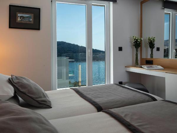 Royal Neptun Hotel : photo 2 de la chambre chambre avec balcon - vue sur mer