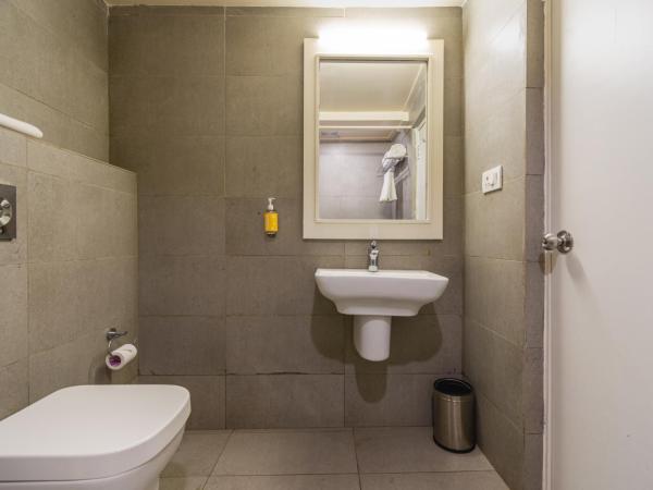 Bloom Hotel - HITEC City : photo 3 de la chambre chambre standard lit queen-size