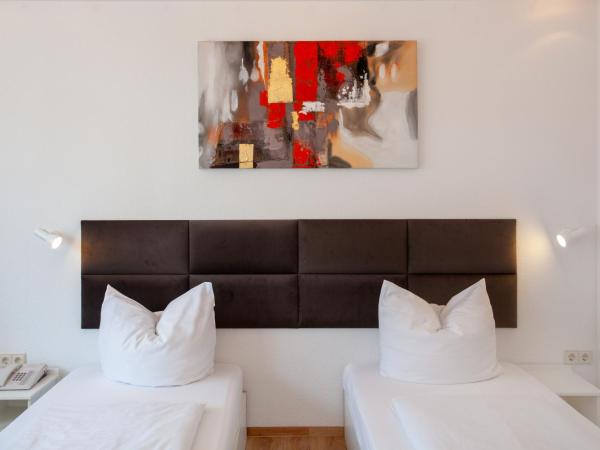 Relax Hotel & SPA Stuttgart : photo 2 de la chambre chambre lits jumeaux standard