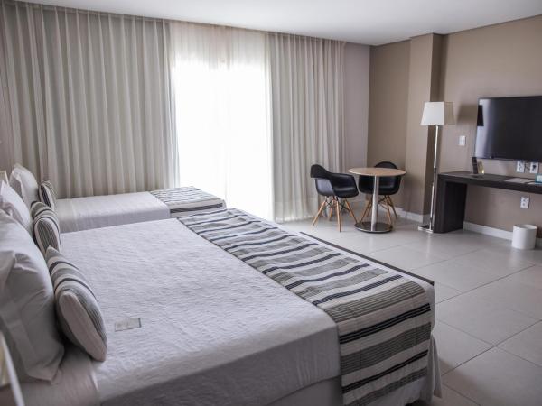 Crocobeach Hotel : photo 7 de la chambre chambre lit king-size - vue sur piscine 