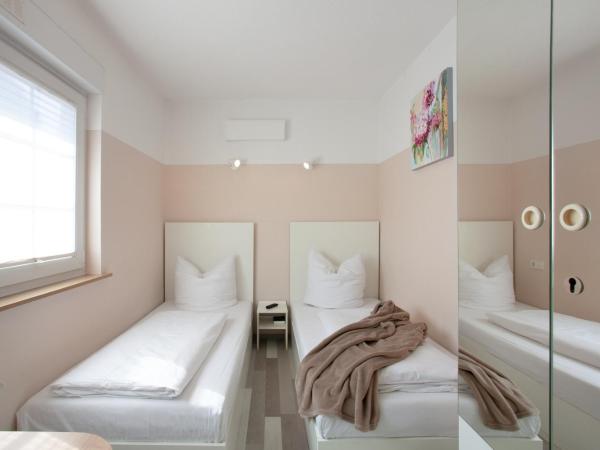 Relax Hotel & SPA Stuttgart : photo 7 de la chambre chambre lits jumeaux standard