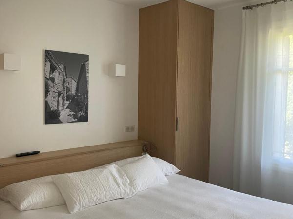 Clos des Oliviers Grimaud - Meublé de Tourisme : photo 10 de la chambre appartement 2 chambres deluxe avec jardin