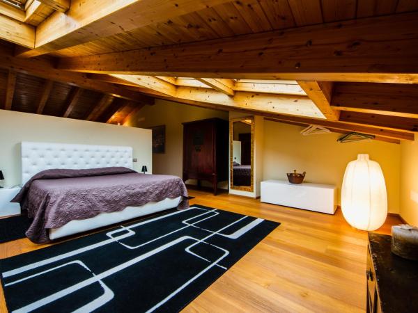 Vip Bergamo Apartments : photo 4 de la chambre studio avec terrasse