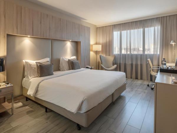 Radisson Blu Belo Horizonte Savassi : photo 2 de la chambre chambre supérieure lit queen-size