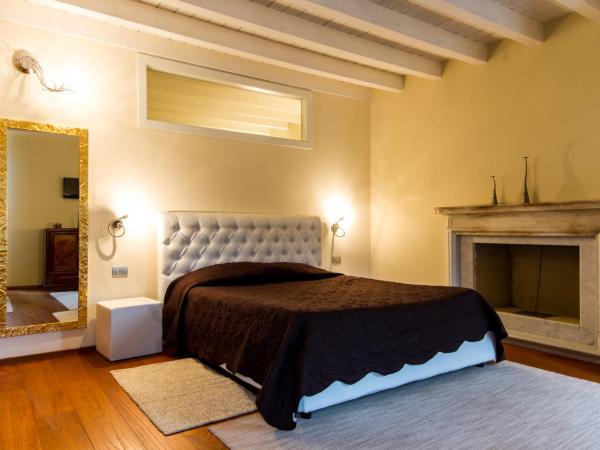 Vip Bergamo Apartments : photo 4 de la chambre appartement 1 chambre supérieur avec vue sur la ville