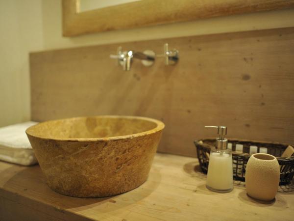 L'Hotel In Pietra : photo 10 de la chambre chambre double supérieure avec bain à remous 