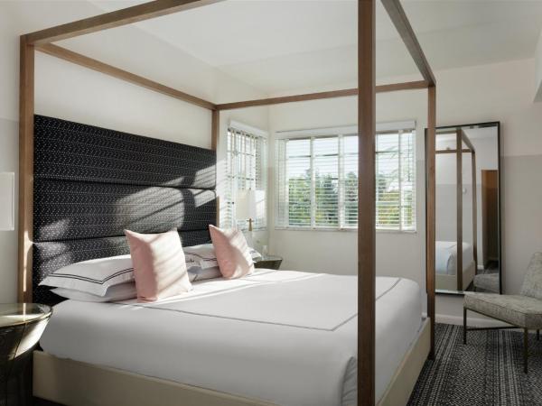 Kimpton Surfcomber Hotel, an IHG Hotel : photo 2 de la chambre suite 1 chambre lit king-size - côté océan