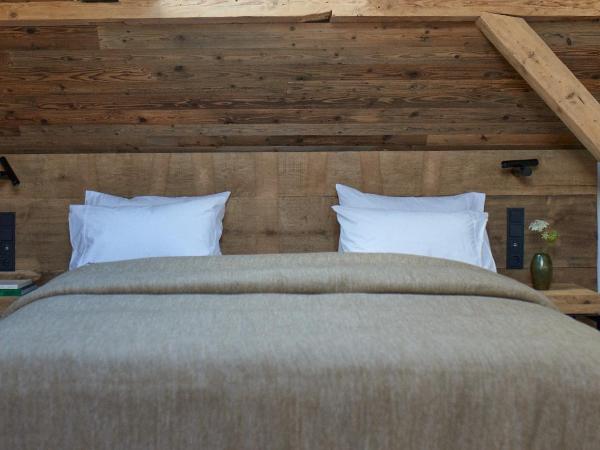 EnHotel : photo 7 de la chambre chambre double en bois - vue sur montagne