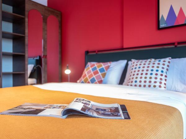 YouCo coliving Dubai : photo 5 de la chambre chambre double deluxe avec balcon