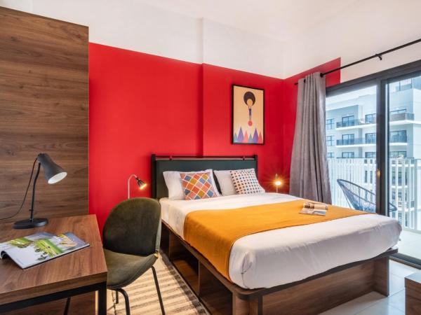 YouCo coliving Dubai : photo 4 de la chambre chambre double deluxe avec balcon