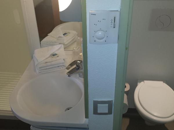 ibis budget Marseille L'Estaque : photo 7 de la chambre chambre triple