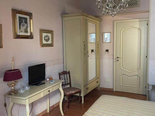 Ai Savoia B&B - Guest House : photo 7 de la chambre chambre double