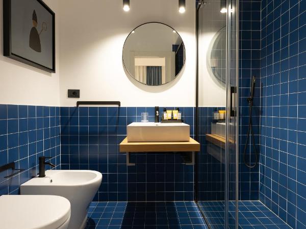 Le Mummarelle Napoli : photo 3 de la chambre standard double room – via santa lucia 20