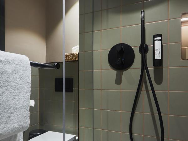 Cocoon Salzburg : photo 5 de la chambre chambre lits jumeaux standard (lits jumeaux)