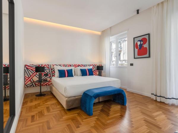 Le Mummarelle Napoli : photo 1 de la chambre king room with balcony – via santa lucia 76