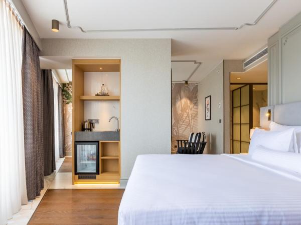 Stayso The House Hotel : photo 5 de la chambre suite junior avec terrasse