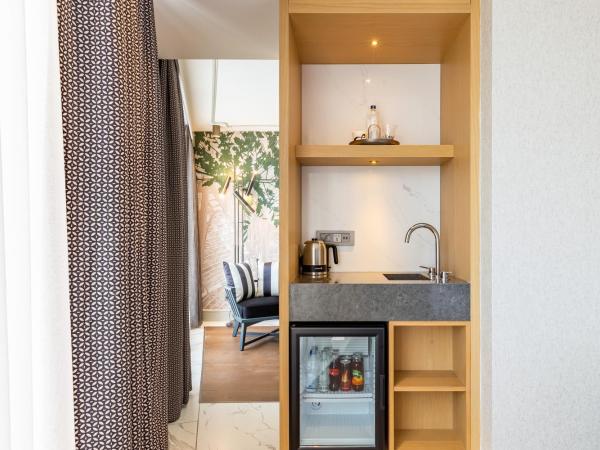 Stayso The House Hotel : photo 5 de la chambre corner park - lit king-size