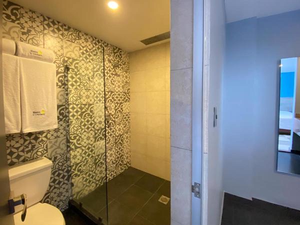 Hotel Estrella de Oriente : photo 4 de la chambre chambre double standard avec 2 lits doubles