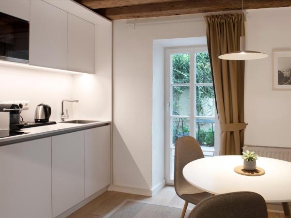 Quartier 99 : photo 2 de la chambre appartement avec terrasse