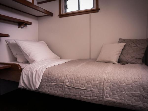 Botel Lena Maria : photo 10 de la chambre chambre double avec salle de bains privative